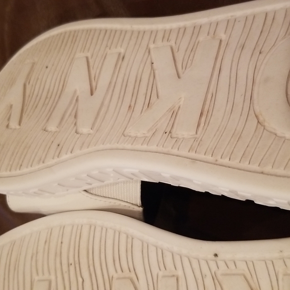 DKNY Mara Flipflops. Sz 7 - Picture 6 of 7